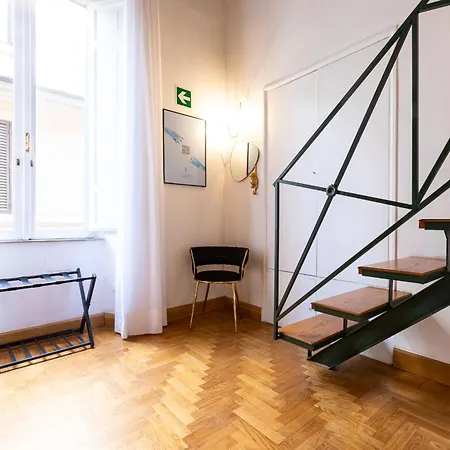 Spanish Steps Exclusive Lägenhet