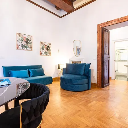 Spanish Steps Exclusive